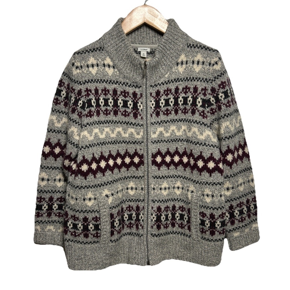 L.L. Bean Gray and Cream Patterned Cardigan